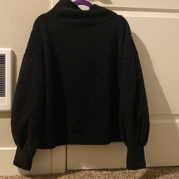 Express Teddy Sherpa Large w/ Crystal button embellishments - Picture 6 of 8